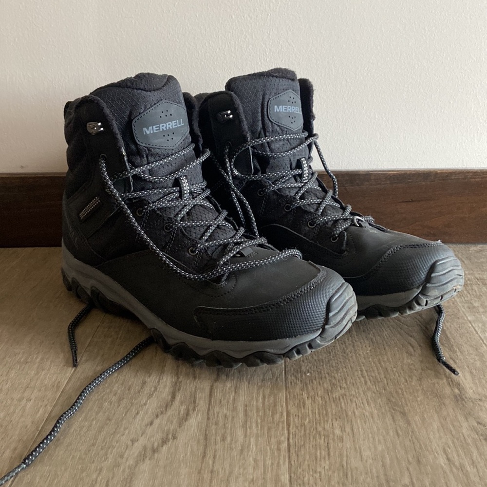 Merrell Hiking Boots - image 7
